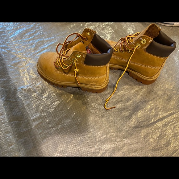 Timberlands - Picture 1 of 3